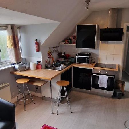 Cosy 2 Bedroom Flat - Sleeps 6 People - Close To Lewisham Dlr/Train Station ลอนดอน ภายนอก รูปภาพ